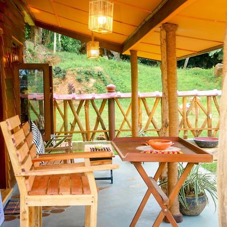 Blue Ocean Tree House Hiriketiya Villa Диквела Екстериор снимка