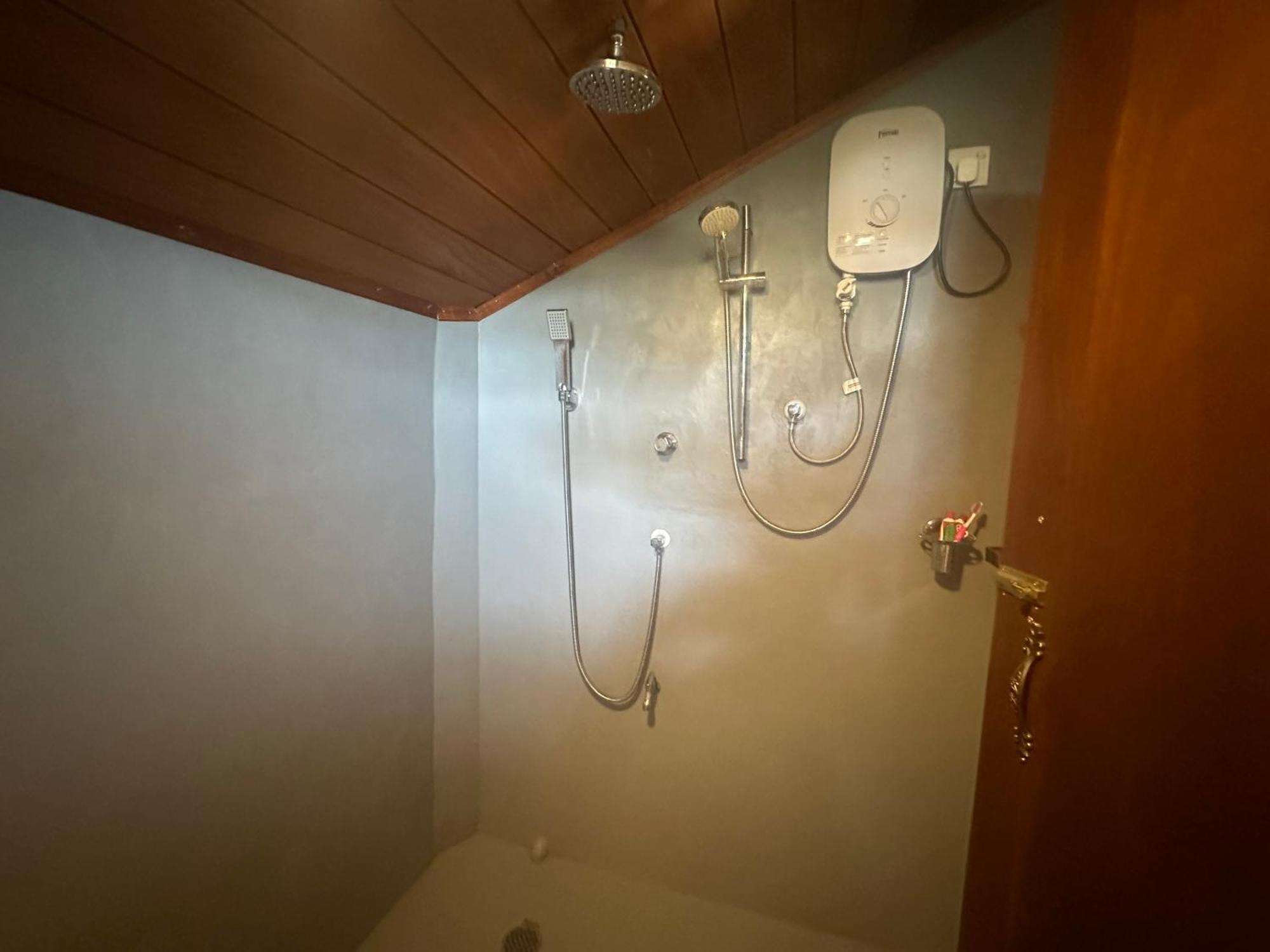 Blue Ocean Tree House Hiriketiya Villa Диквела Екстериор снимка