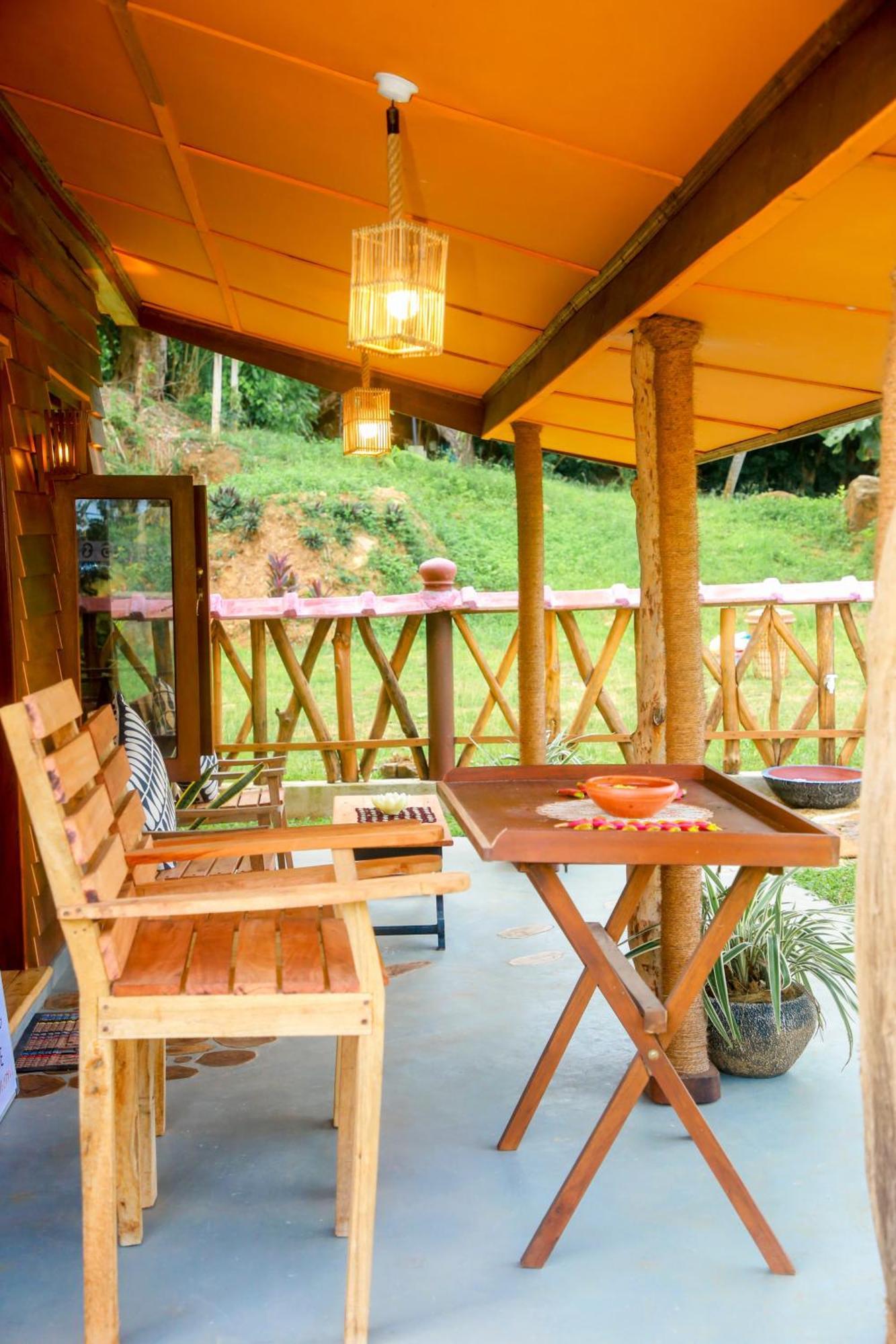 Blue Ocean Tree House Hiriketiya Villa Диквела Екстериор снимка