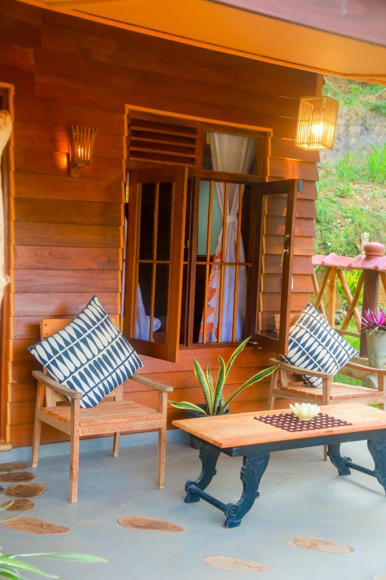 Blue Ocean Tree House Hiriketiya Villa Диквела Екстериор снимка